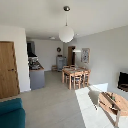 Blatka Apartamento Golcuv Jenikov